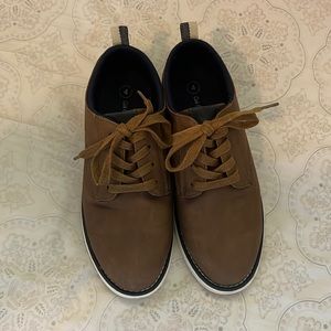 Boys Cat & Jack Brown Dress Shoes Size 5